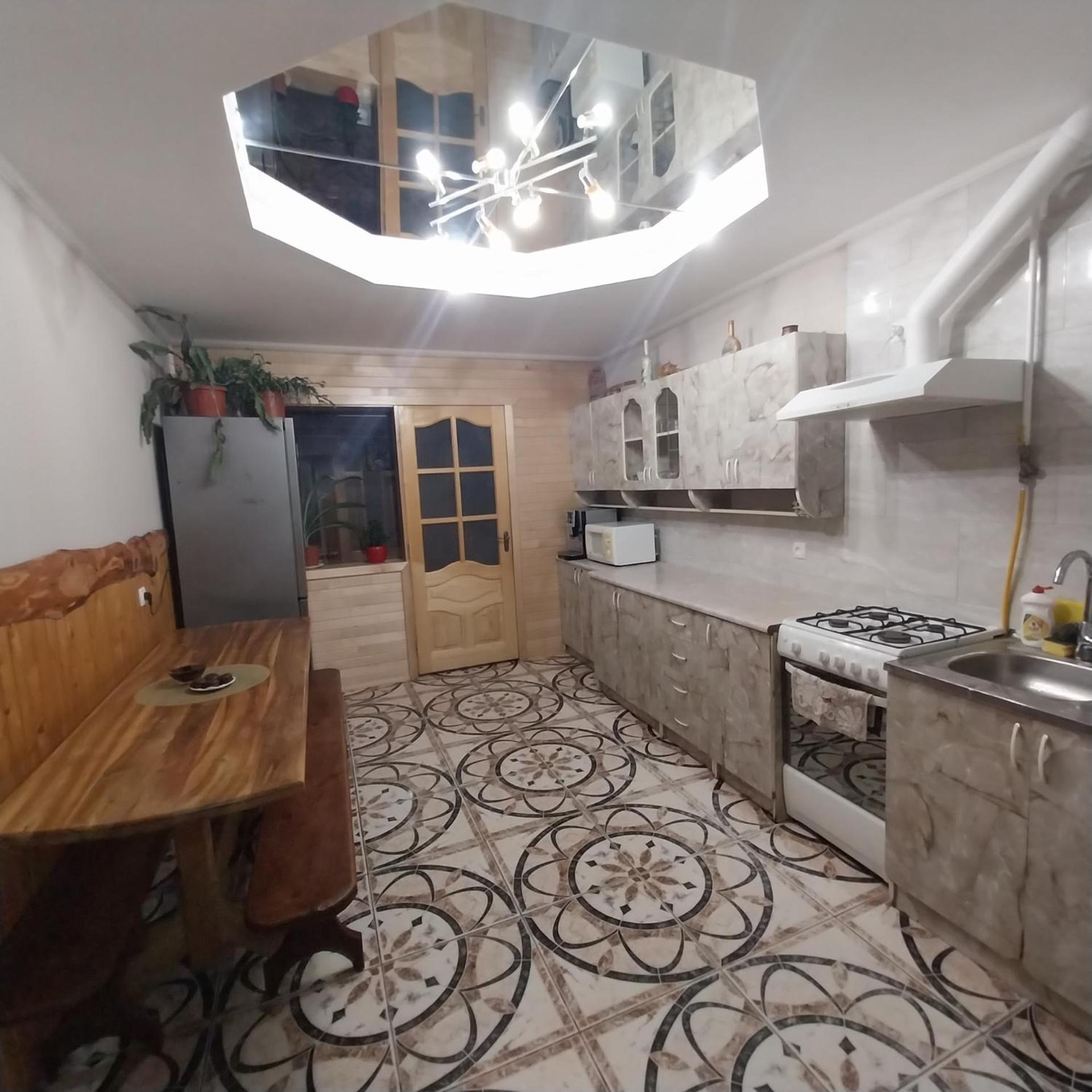 Затишний Дім Villa Yaremche Bagian luar foto